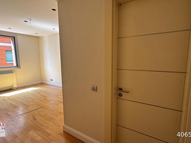 Nişantaşı Terrace Fulya Center Ön Cephe195 M2 Satılık Ofis Daire
