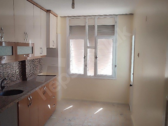 MAVİBULVARDA SALİ PAZARİNA YAKİN KİRALİK DAİRE... - Görsel 3