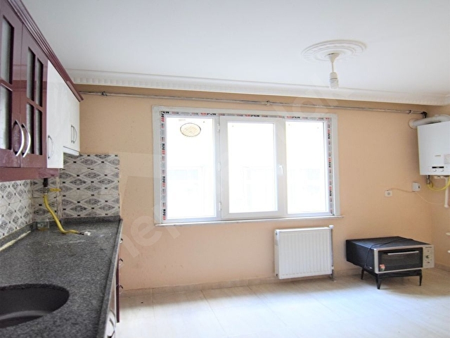ESENYURT KIRAÇ BATTALGAZİ DA KİRALIK 2+1 DAİRE - Görsel 4