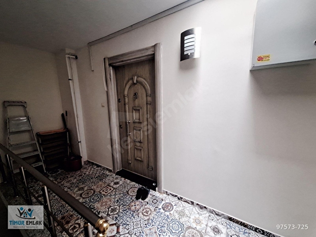 AVCILAR E-5E YÜRÜME MESAFESİNDE SATILIK 2+1 TERAS KATI DAİRE - Görsel 5