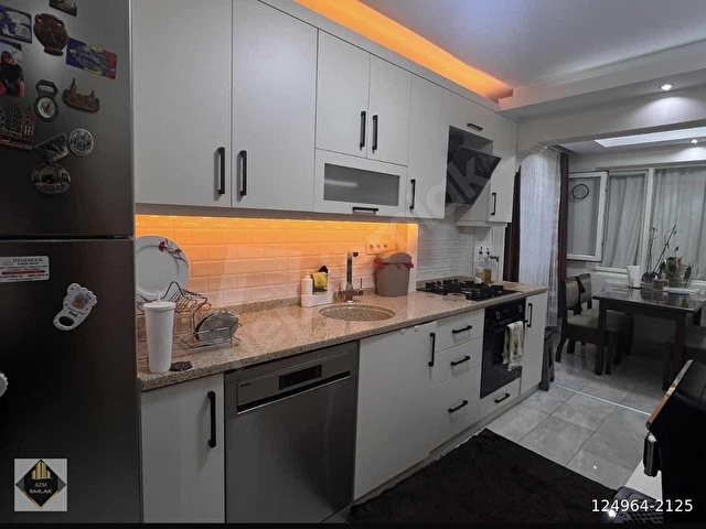 İZMİRSPOR METRO YAKINI 3+1 ARAKAT FUL YAPILI DAİRE - Görsel 4