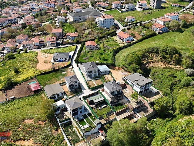 AKALANda KÖY İÇİNDE Çevrili Çaplı - Görsel 13