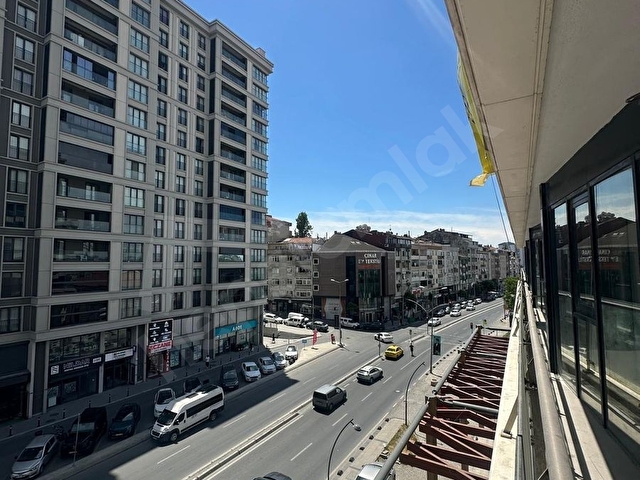 Çiğdem Emlaktan Satılık Lüks Ofis