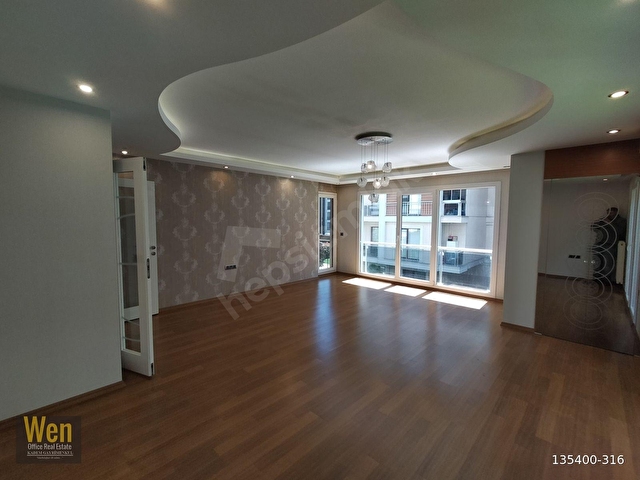 Beylikdüzü Havuzlu Güvenlikli Sitede Geniş Satılık Daire - Görsel 4