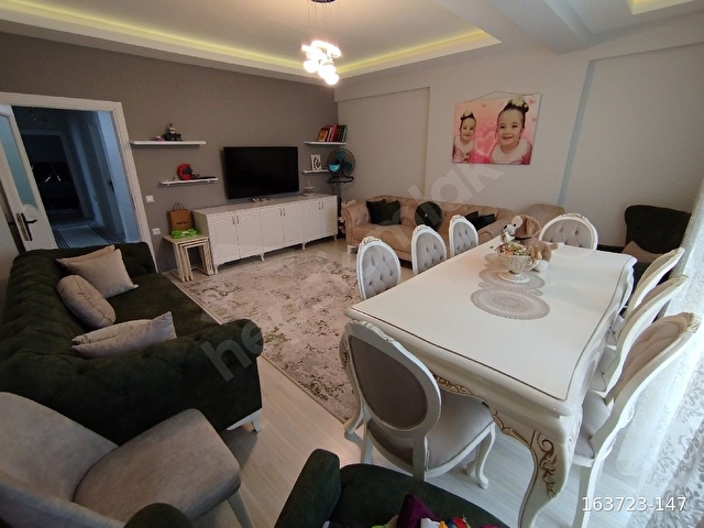 YESKİ EMLÂK İNŞAATTAN SATILIK DERECİK MAHALLESİ 3+1 EBEVEYN BANYOLU DOĞALGAZ KOMBİLİ