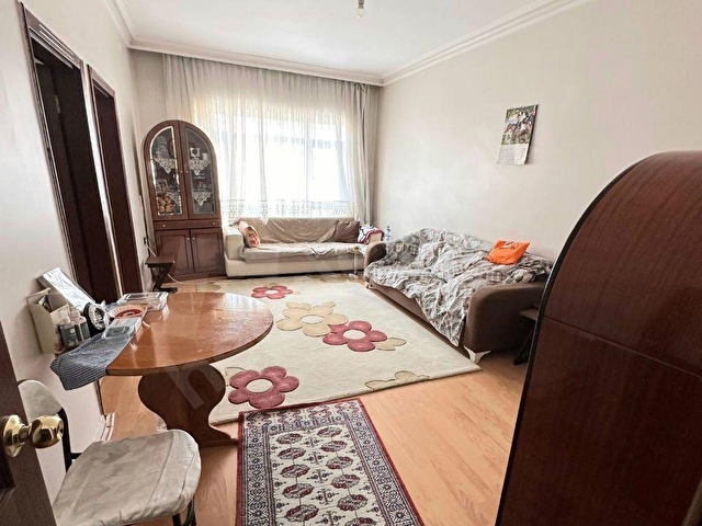 BAŞKENT LİSESİ YAKINI 3+1 ÜST KAT SATILIK DAİRE