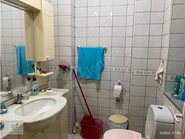 DESTAN-016 ÇAPA-TRAMVAY-YAN-SOKAĞINDA-2-ODA-1-SALON-85m2-KOMBİLİ-45-YILLIK-BİNADAN-TEMİZ-DAİRE-AÇIKL - Görsel 24
