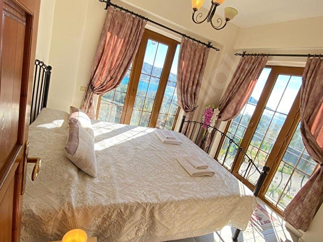Kalkan merkez Mediterranean Sitesinde satılık 2+1 üst kat apart - Görsel 18
