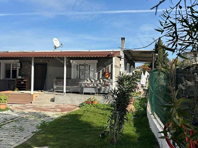 KUŞÇULARDA MERKEZİ KONUMDA İÇİNDE EV OLAN ARSA - Görsel 13