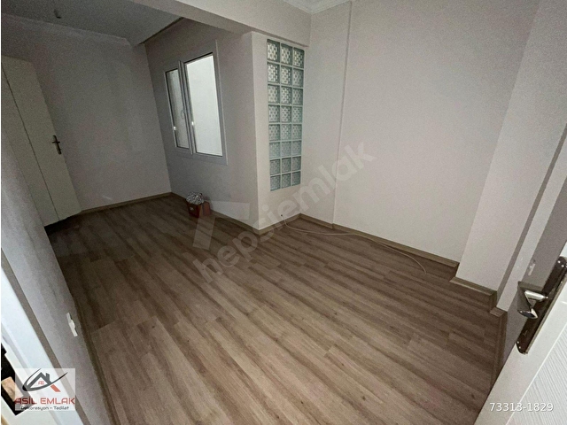 Asilden Üçkuyularda Cadde Paraleli Bakımlı 2+1 Daire - Görsel 13