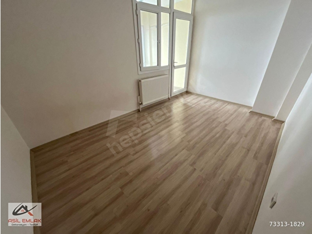 Asilden Üçkuyularda Cadde Paraleli Bakımlı 2+1 Daire - Görsel 17