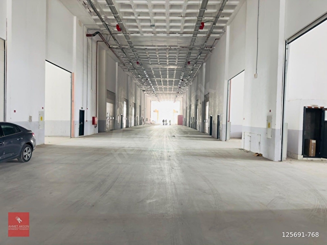 AKÇABURGAZDA SIFIR ÖNÜ AÇIK 9.30H YÜKSEKLİK DÜZ GİRİŞ 600 M2