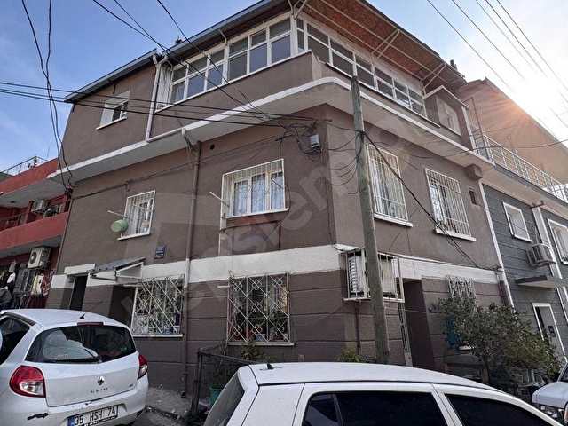 Eşrefpaşada 4 Daireli Tek Tapu Satılık Komple Bina - Görsel 2