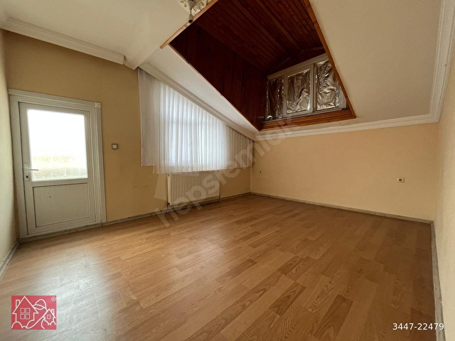 DİRECTTEN EMİROĞLU CADDESİNDE, KATTA, GENİŞ FERAH M2 ODA KULLANIMINA SAHİP, 2+1 DAİRE!! - Görsel 18