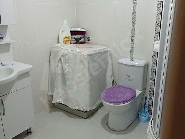 Acil Kısa süreliğine bu fiyata ebeveyn banyolu kapalı otoparklı kullanışlı ara kat Satılık 3+1 Dair - Görsel 3