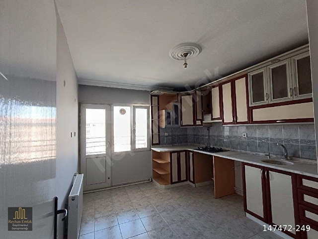 Torbalı Ertuğrul Mahallesi’nde Kiralık 3+1 Daire - Görsel 2