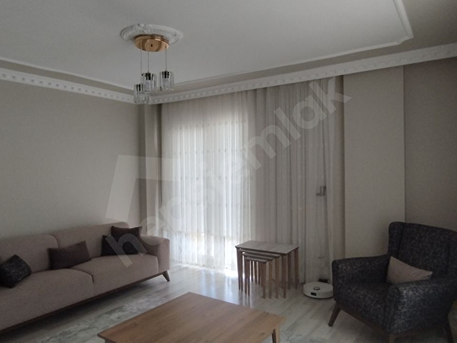 Kalecikte Satılık Üç Katlı Villa Görünümlü Bina - Görsel 17