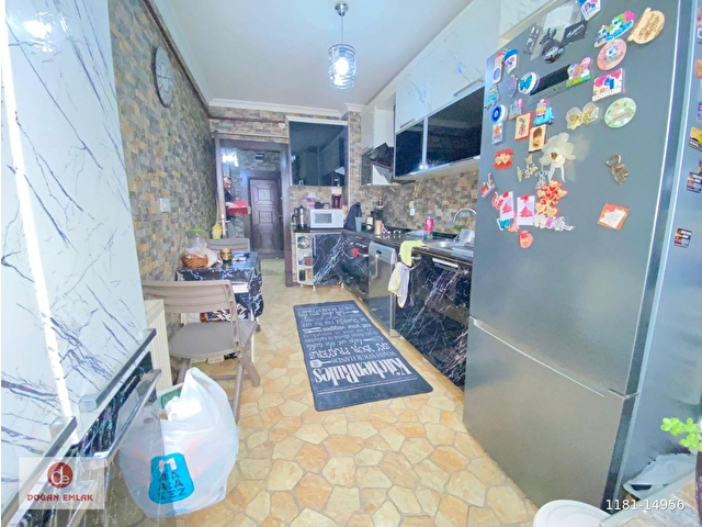 DOĞAN 2DEN NAKIŞ SOKAKTA LÜKS YAPILI ARA KAT KONUMUNDA SATILIK 3+1 DAİRE - Görsel 2