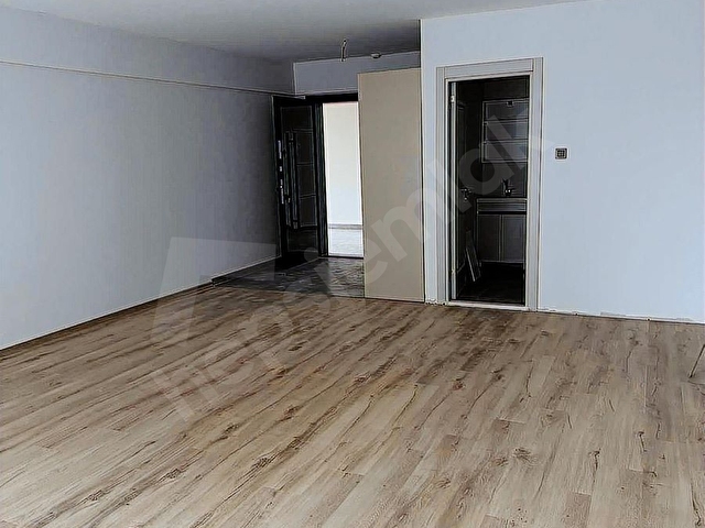 Pozif center da yapılı iskanlı ofis - Görsel 9