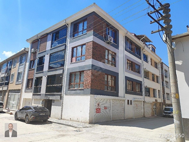 Karakaş Emlaktan Çamlıca Mahallesi Dayıbey sokakta satılık 2+1 daire 100m²kat 3  özel garajlı - Görsel 22