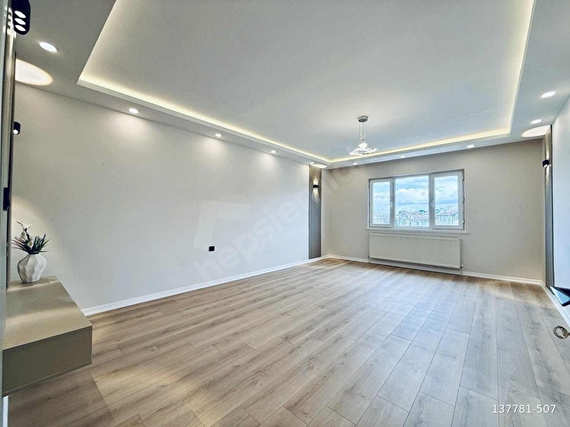 BEYLERDEN KATTA ULTRA LÜKS ÖN CEPHE KİLERLİ GENİŞ M² 3+1 DAİREE - Görsel 13