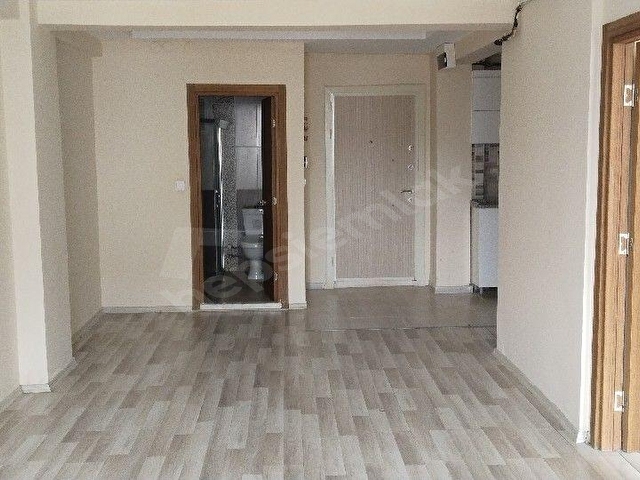 BÜYÜKDERE MAHALLESİNDE , SATILIK  GENİŞ 1+1 DAİRE - Görsel 10