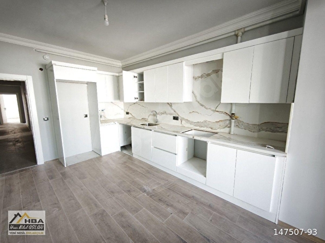 TERMENİN EMLAKÇISINDAN Nevbaharda 4+1, 190 m2, 3.Kat, Gün Boyu Aydınlık ve Ferah Köşe Daire - Görsel 9