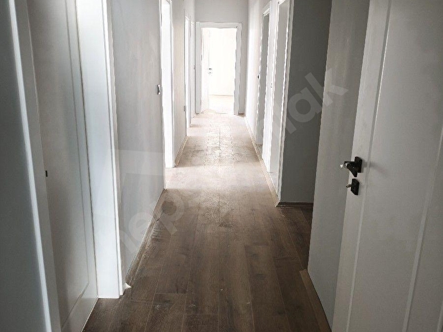 TERMENİN EMLAKÇISINDAN Nevbaharda 4+1, 190 m2, 3.Kat, Gün Boyu Aydınlık ve Ferah Köşe Daire - Görsel 14