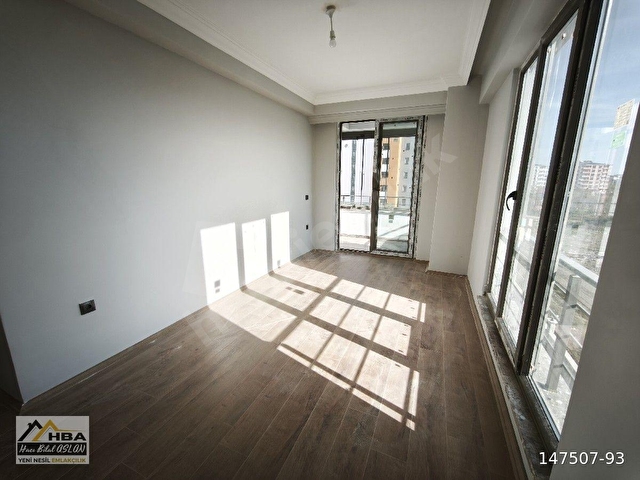 TERMENİN EMLAKÇISINDAN Nevbaharda 4+1, 190 m2, 3.Kat, Gün Boyu Aydınlık ve Ferah Köşe Daire - Görsel 20