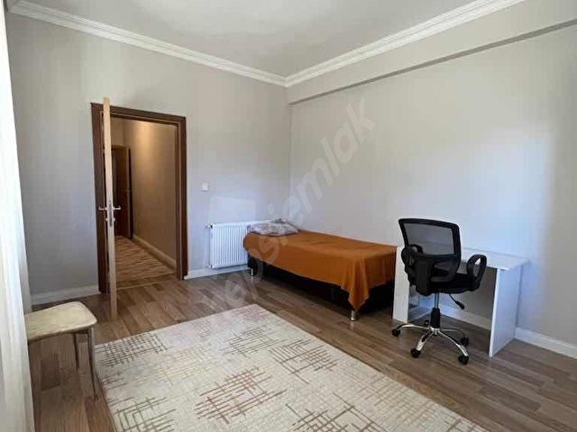 BAHÇELİ 2 DAİRE ŞEKLİNDE KULLANIMA UYGUN SATILIK TERS DUBLEKS - Görsel 12