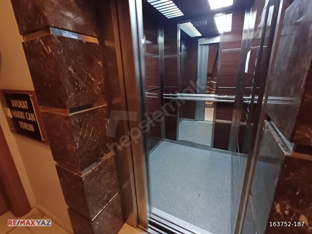 REMAX YAZDAN MERKEZDE KİRALIK OFİS - Görsel 23