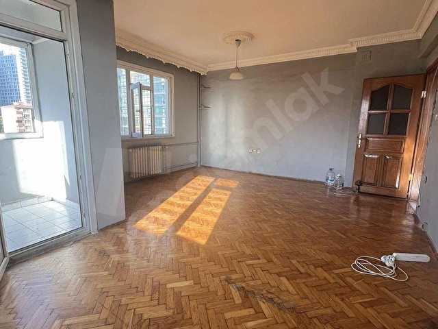 Fikirtepe Cadde Üzeri 3+1 Asansörlü - Görsel 14