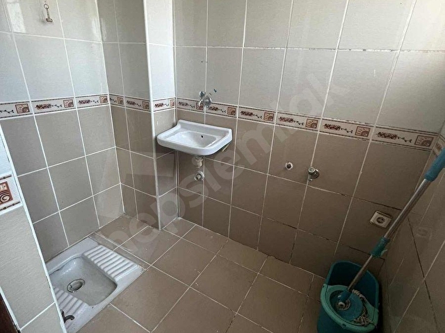Fikirtepe Cadde Üzeri 3+1 Asansörlü - Görsel 9