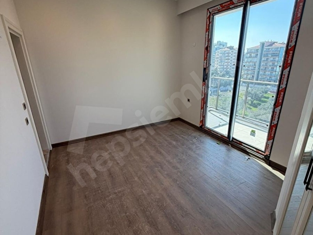 Güzelyurtta Kiralık 3+1 daire - Görsel 6