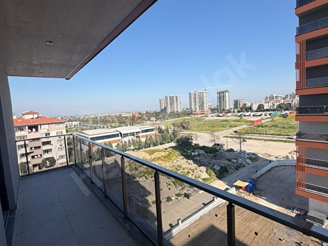 Güzelyurtta Kiralık 3+1 daire - Görsel 15