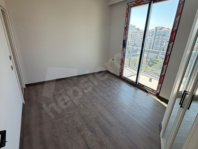 Güzelyurtta Kiralık 3+1 daire - Görsel 5