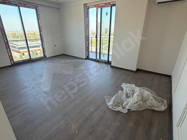 Güzelyurtta Kiralık 3+1 daire - Görsel 11