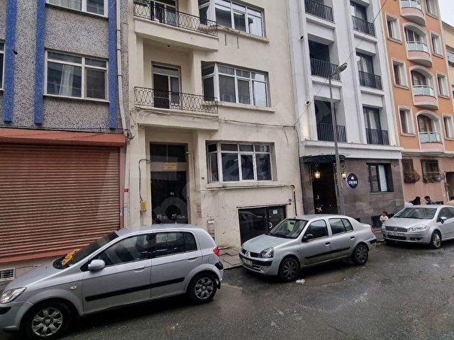 ŞİŞLİ HANIMEFENDİ SOKAK BAŞINDA SATILIK 5 KATLI BİNA - Görsel 20