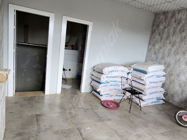 Mimsinde 60 m² + Bodrumlu Otomatik Panjurlu Boş Dükkan - Görsel 6