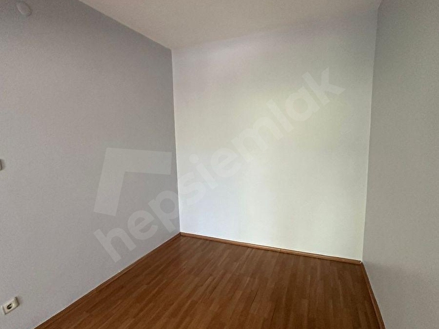 Bağlarbaşında Cadde Üzeri 2.Kat 3+1 110m² Satılık Daire Kiracılı - Görsel 6
