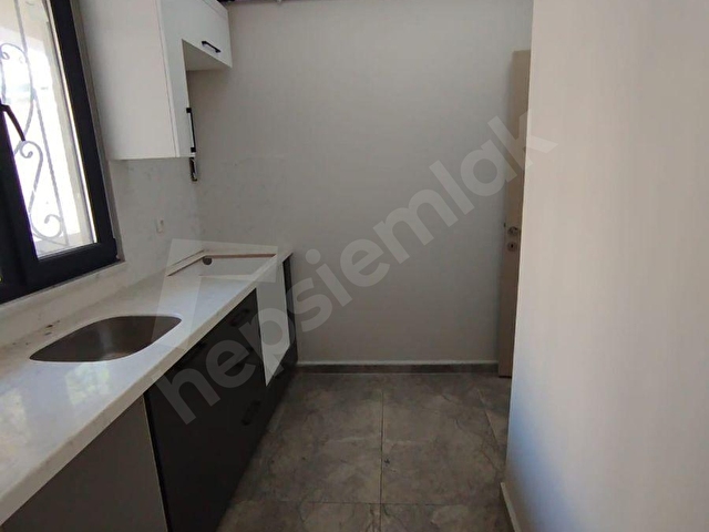 VİP GAYRIMENKULDAN FATİH SİLİVRİKAPIDA 5+1 SATILIK DAİRE - Görsel 29
