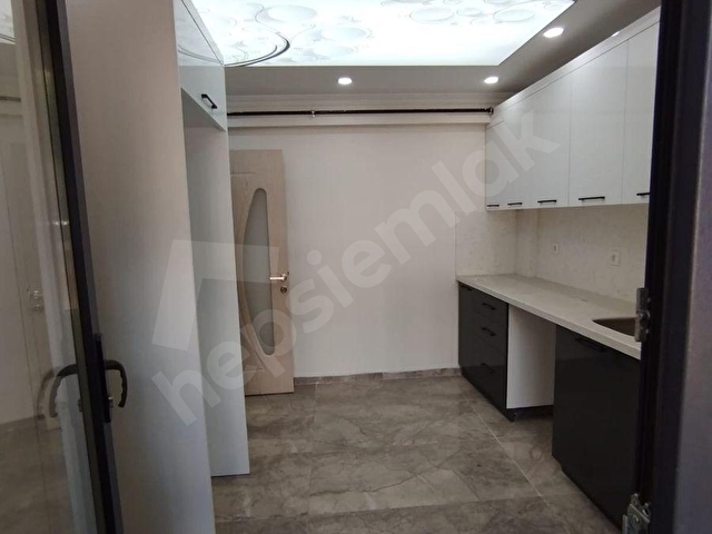 VİP GAYRIMENKULDAN FATİH SİLİVRİKAPIDA 5+1 SATILIK DAİRE - Görsel 18