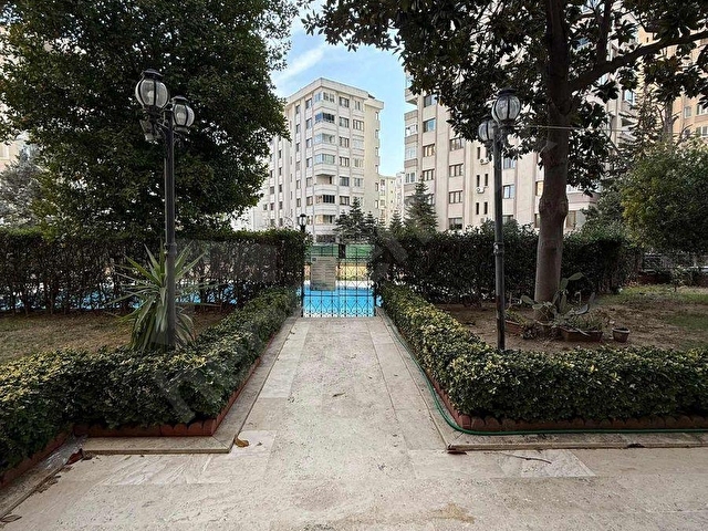 SEVGİLİ SİTESİ 4+1 YENİLENMİŞ GENİŞ DAİRE - Görsel 17