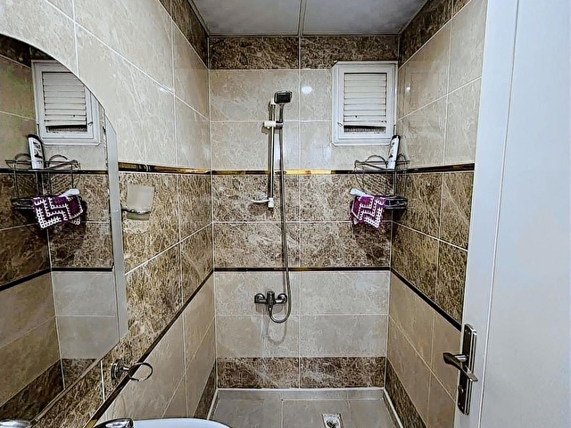 KARACAAHMETTE MUHTEŞEM LOKASYONDA LÜX 3+1 DAİRE - Görsel 10