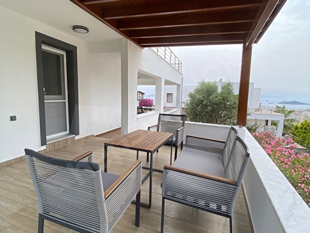 Sahibinden Akyarlarda 3 yatak odalı müstakil kiralık yazlık