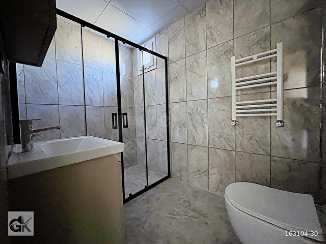 MEZİTLİ GENİŞ BALKONLU YENİ PROJE KİRALIK 1+1 DAİRE - Görsel 17