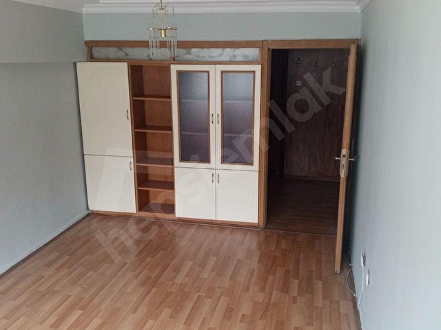JÜPİTER GAYRİMENKULDEN (VİDEOLU) SIHHIYE, METROYA YAKIN, ÖN CEPHE FULL YAPILI OFİS - Görsel 11