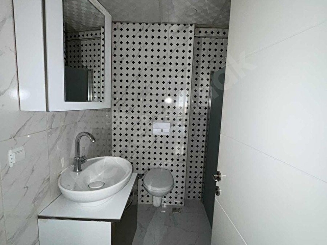 Çiğli Yenimahallede Kiralık 1+1 Devlet Hastanesi Yakını Daire - Görsel 16