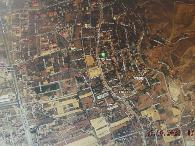 AKSARAY MERKEZDE LALELİ MAH. ESKİ LALELİ CAMİ ÜZERİNDE ÜÇ TARAFI YOL VİLLA ARSASI SATILIK - Görsel 6