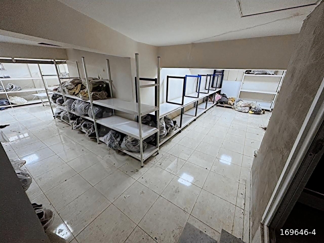 KİRAZLIDA ANA CADDEYE YAKIN SATILIK 300M2 DEPOLU DÜKKAN - Görsel 23